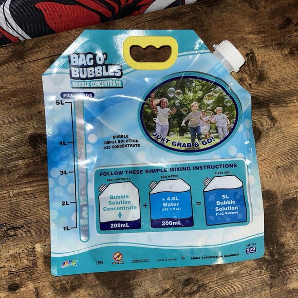 LOT OF 6 - Bag O' Bubbles 5 Liters - Bubble Concentrate - Grab & Go Back NEW - Picture 2 of 2